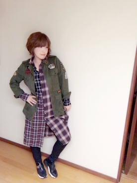 「チェックシャツワンピース」｜「アイテム（ジャケット/アウター）」を使った、kazuさん（レディース・170cm）の秋コーディネート