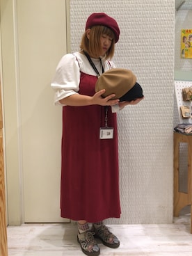 「レッド」｜「アイテム（ハンチング/ベレー帽）」を使った、14+ イオンモール羽生店 スタッフさん（レディース・160cm）の秋コーディネート