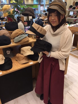 「アイテム（キャスケット）」を使った、14+ イオンモール羽生店 スタッフさん（レディース・160cm）の冬コーディネート