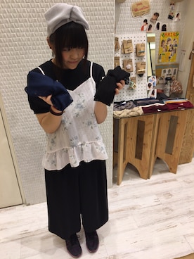「アイテム（ヘアバンド）」を使った、14+ イオンモール羽生店 スタッフさん（レディース・160cm）の夏コーディネート
