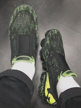 「NIKE SPORTSWEAR（ナイキスポーツウェアー）のアイテム（ブラック系）」を使った、国井 栄之さん（メンズ・168cm）の春コーディネート