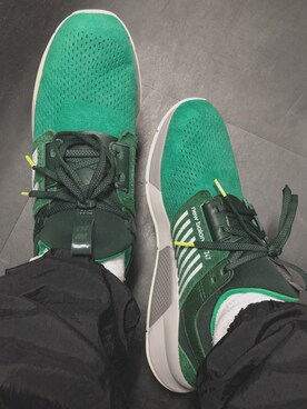 「mita sneakers（ミタスニーカーズ）のアイテム」を使った、国井 栄之さん（メンズ・168cm）の秋コーディネート