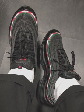 「NIKE SPORTSWEAR（ナイキスポーツウェアー）のアイテム（ブラック系）」を使った、国井 栄之さん（メンズ・168cm）の冬コーディネート