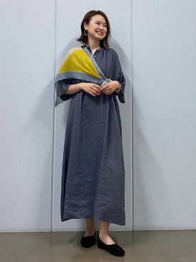 「アイテム（ストール/ショール）」を使った、mikaさん（レディース・158cm）の夏コーディネート