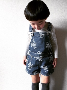 「BOBO CHOSES（ボボショーズ）のアイテム（サロペット/オーバーオール）」を使った、aoao☺︎さん（キッズ・90cm）の冬コーディネート