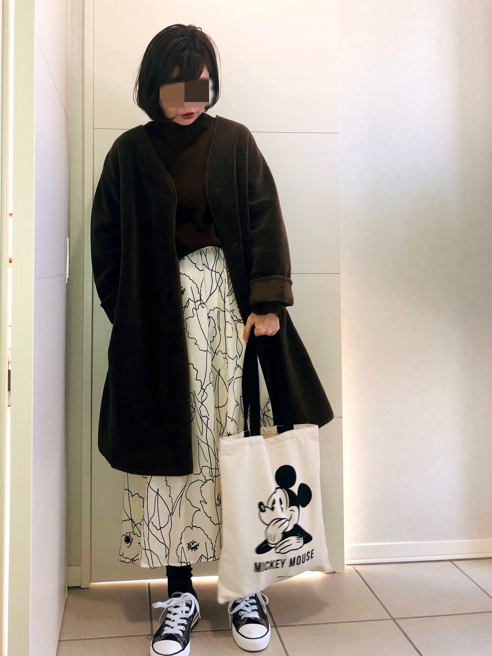 「オトナカジュアル、大人カジュアル、オトナ女子、大人女子、スカート、冬コーデ、低身長」｜「JOURNAL STANDARD relumeのフェイクムートン Vネックコート（ムートンコート、ブラウン系）」を使った、❁⃘asa❁⃘さん（レディース・150cm）の秋コーディネートの1枚目の写真