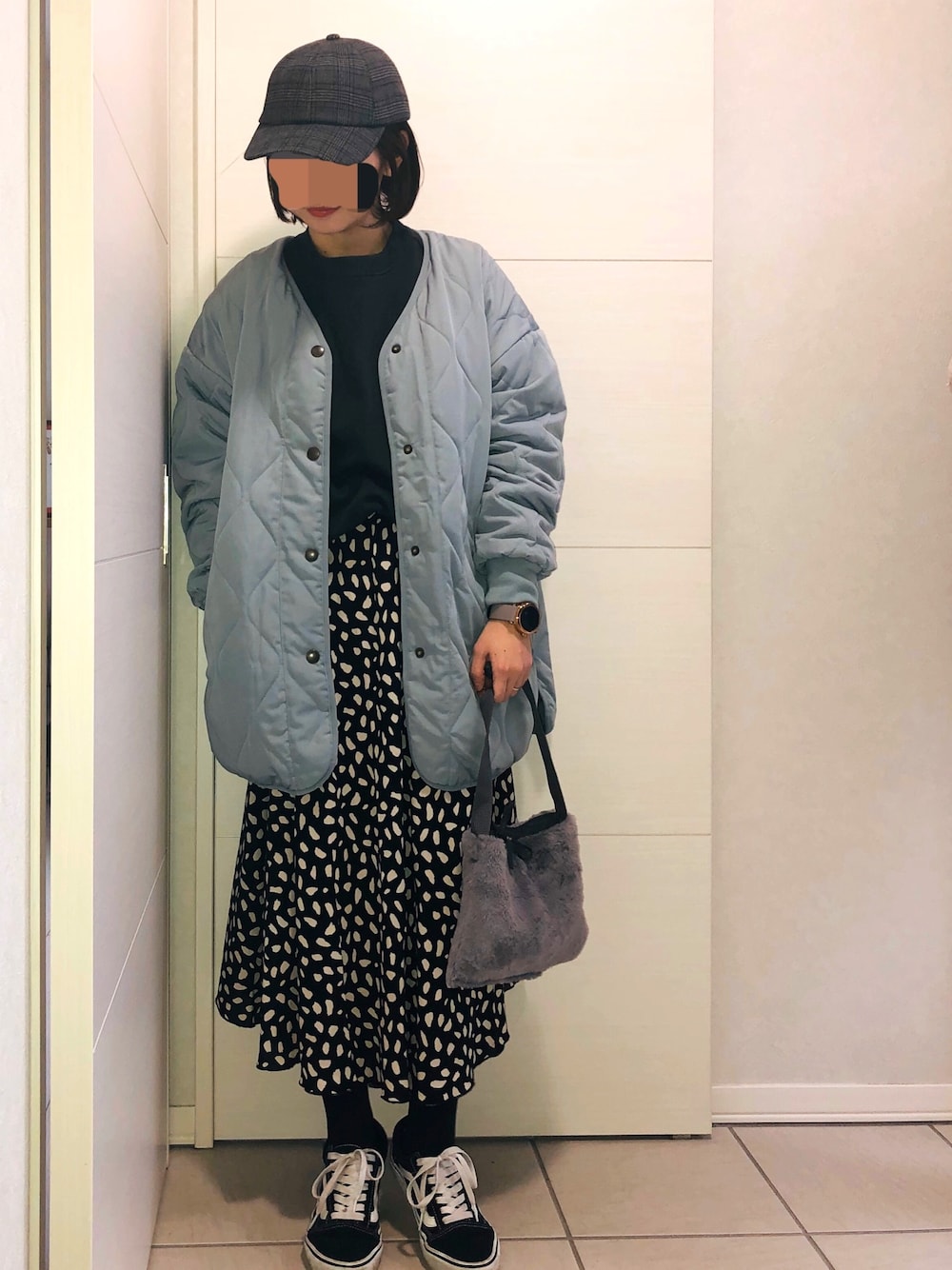 「久住蒼、くすみブルー、カジュアルコーデ、オトナカジュアル、大人カジュアル、スニーカーコーデ、低身長」｜「LEPSIMのキルトサテンリバーシブルブルゾン　818568（ブルゾン、ブルー系）」を使った、❁⃘asa❁⃘さん（レディース・150cm）の秋コーディネートの1枚目の写真