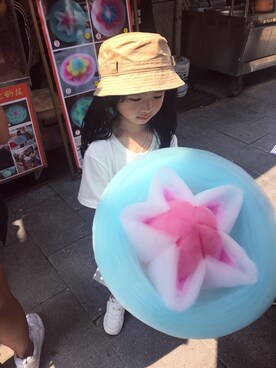 「NET（ネット）のアイテム（帽子）」を使った、Sofiaさん（キッズ・90cm）の春コーディネート