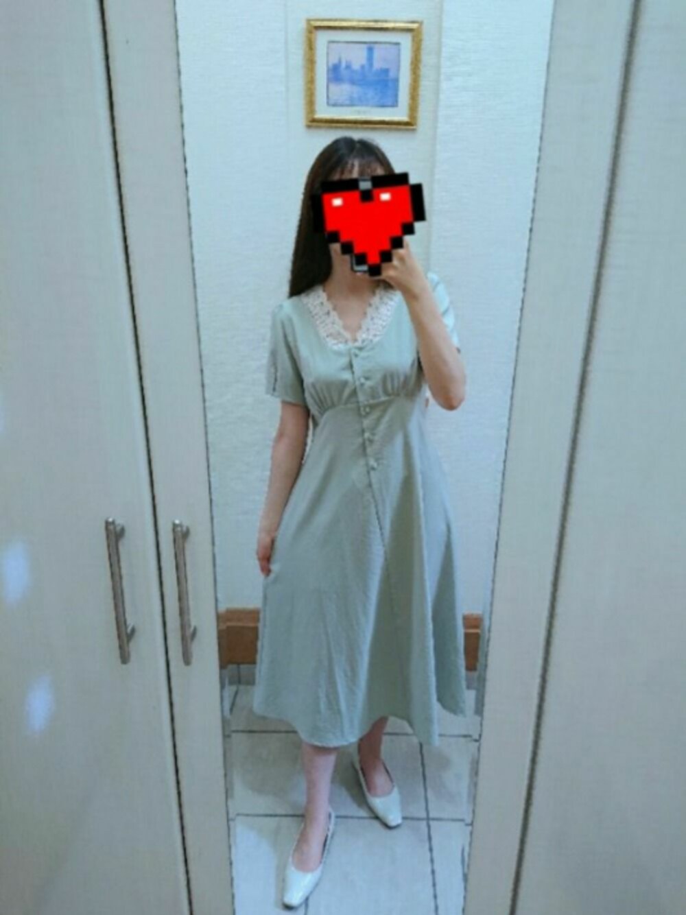 「くすみカラー、ワンピース、ラクチンコーデ、韓国ファッション、マキシ丈ワンピース、おでかけ、プチプラ、キレイめ」｜「RANDAのソフトスクエアカットパンプス（パンプス、ホワイト系）」を使った、ずきさん（レディース・165cm）の夏コーディネートの1枚目の写真