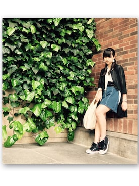 「GU（ジーユー）のアイテム（デニムスカート、ブルー系）」を使った、あすひろ。さん（レディース・165cm）の春コーディネート