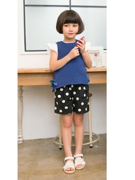 「アイテム（ベスト）」を使った、KPOfｆicialさん（キッズ・110cm）の冬コーディネート