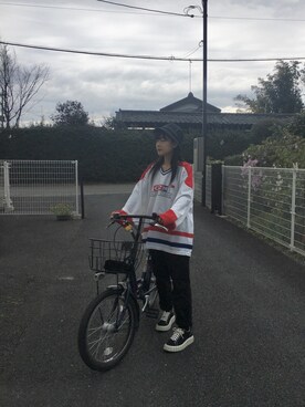 「Dickies（ディッキーズ）のＤｉｃｋｉｅｓ　ローライズワークパンツ（その他パンツ、ブラック系）」を使った、meyouxxさん（レディース・155cm）の春コーディネート
