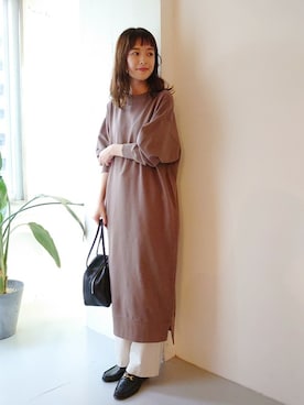「スウェットワンピース」｜「アイテム（ローファー）」を使った、rikoさん（レディース・163cm）の秋コーディネート
