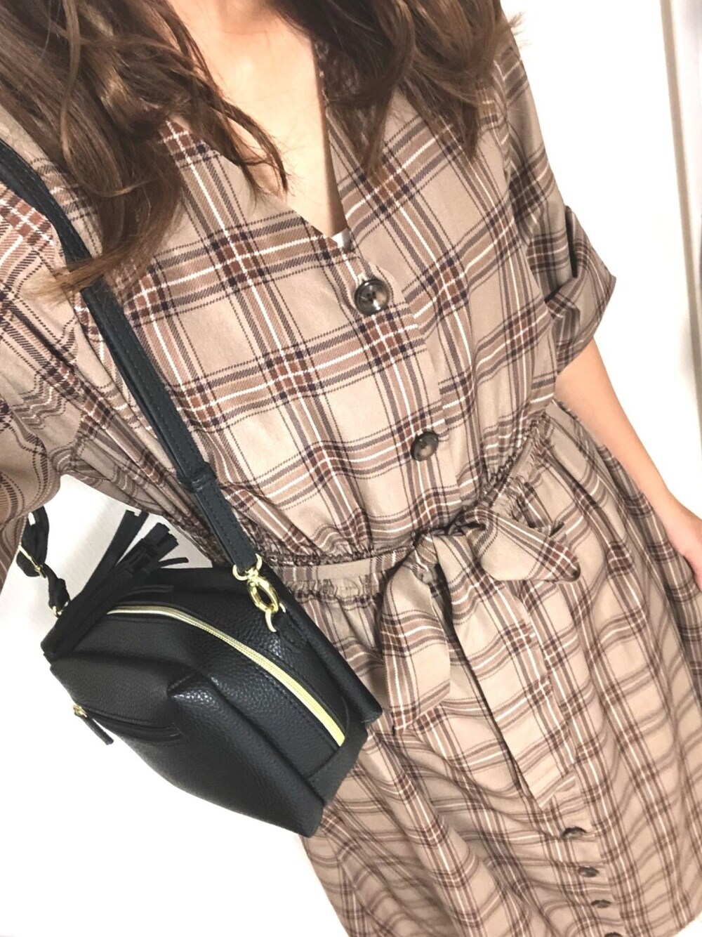 「チェック柄に恋してる」｜「Honeysのアイテム（ワンピース、ブラウン系）」を使った、らさん（レディース・162cm）の秋コーディネートの1枚目の写真