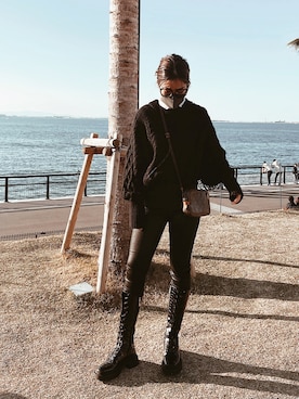 「H&M（エイチ・アンド・エム）のアイテム（ニット/セーター、ブラック系）」を使った、marino🪸🫧さん（レディース・156cm）の冬コーディネート