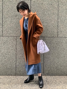「一押しのアウタースタイル」｜「アイテム（ワンピース/ドレス）」を使った、米島 香織さん（レディース・162cm）の秋コーディネート