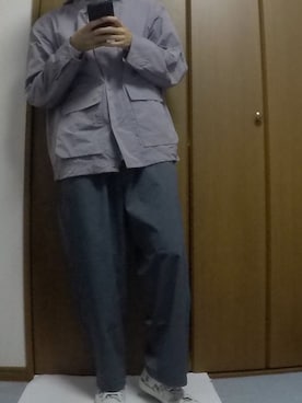 「部屋撮り」｜「アイテム（スウェット）」を使った、まっちー☻さん（メンズ・168cm）の春コーディネート