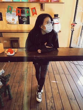 「brandymelville」｜「アイテム（スウェット）」を使った、𝐃𝐞𝐛𝐛𝐲🎀さん（レディース・154cm）の冬コーディネート