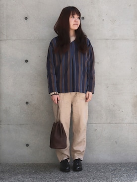 「OMNIGOD（オムニゴッド）のアイテム」を使った、Domingo officeさん（レディース・157cm）の春コーディネート