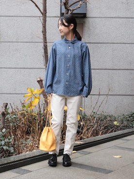 「アイテム（ショルダーバッグ、イエロー系）」を使った、Domingo officeさん（レディース・157cm）の冬コーディネート