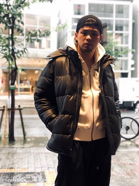 「やっぱりストリートが好き」｜「アイテム（ダウンジャケット/コート）」を使った、Asai.Hirotoさん（メンズ・177cm）の秋コーディネート