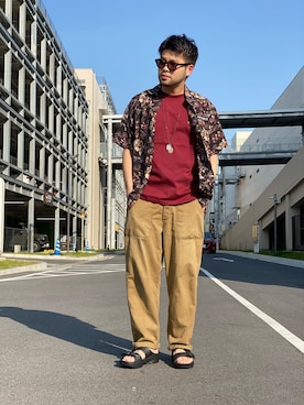 「AVIREX（アヴィレックス）のアイテム（サンダル）」を使った、Asai.Hirotoさん（メンズ・177cm）の春コーディネート