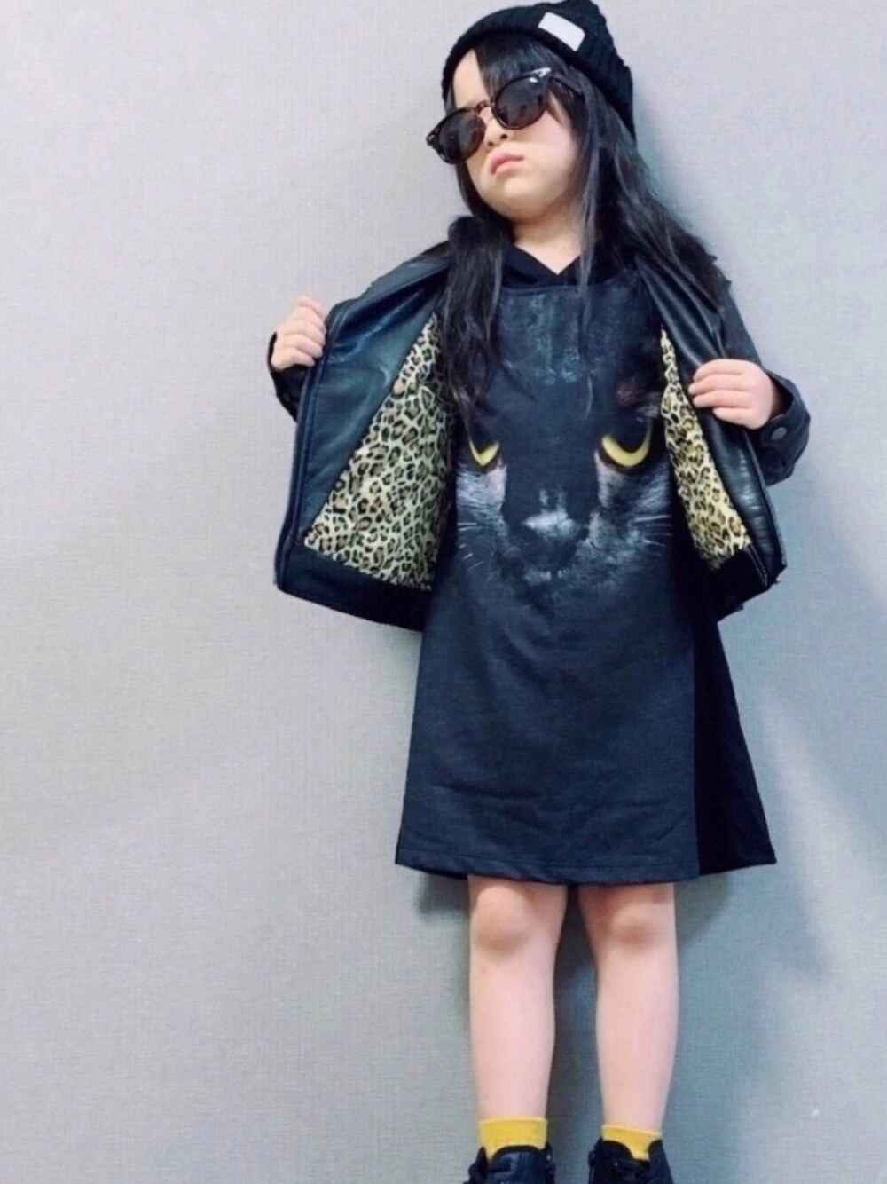 「レオパードらぶフェス、レオハード柄、ひょう柄、ライダース、マスタード、ワンピース、H&M、しまむら、あずきいろまつり2018告知、弟コーデ」｜「H&Mのアイテム（ワンピース、ブラック系）」を使った、naaaさん（キッズ・110cm）の秋コーディネートの1枚目の写真