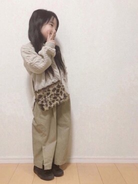 「スリット」｜「アイテム（チノパンツ）」を使った、naaaさん（キッズ・110cm）の冬コーディネート
