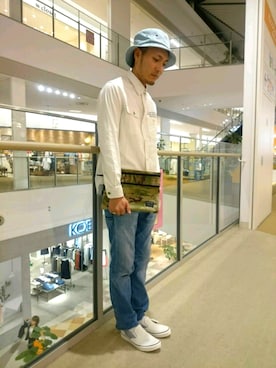 「ハットコーデ」｜「アイテム（スリッポン）」を使った、YOSHI☆LAWさん（メンズ・173cm）の春コーディネート