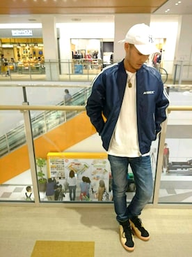 「TYPE BLUE（タイプブルー）のアイテム（デニムパンツ）」を使った、YOSHI☆LAWさん（メンズ・173cm）の秋コーディネート