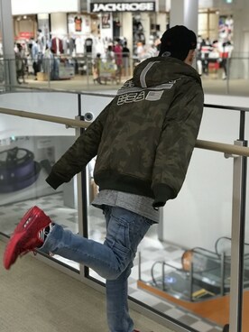 「TYPE BLUE（タイプブルー）のアイテム（パンツ）」を使った、YOSHI☆LAWさん（メンズ・173cm）の夏コーディネート