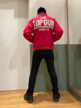 「アイテム（ミリタリージャケット、レッド系）」を使った、YOSHI☆LAWさん（メンズ・173cm）の秋コーディネート
