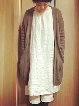 「niko and...（ニコアンド）のアイテム（カーディガン/ボレロ、ブラウン系）」を使った、mikiさん（レディース・169cm）の冬コーディネート
