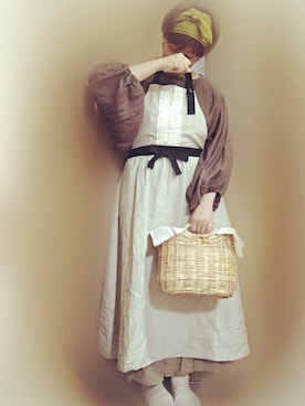 「menuiのアイテム（かごバッグ、ベージュ系）」を使った、mikiさん（レディース・169cm）の春コーディネート