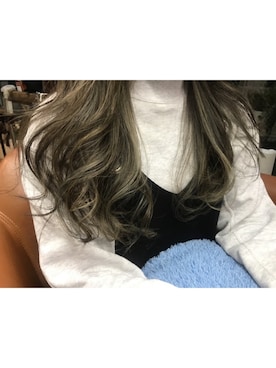 「ロングヘア」｜「アイテム（その他）」を使った、nayumiさん（レディース・157cm）の春コーディネート