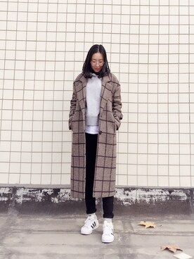 「休闲」｜「アイテム（ダッフルコート）」を使った、王球球さん（レディース・164cm）の秋コーディネート