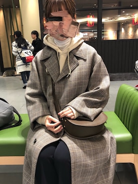 「YAECA（ヤエカ）のアイテム（スラックス）」を使った、hmnr.sさん（レディース・157cm）の秋コーディネート