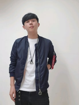 「5（ファイブ）のアイテム（MA-1）」を使った、Vimgaさん（メンズ・170cm）の秋コーディネート