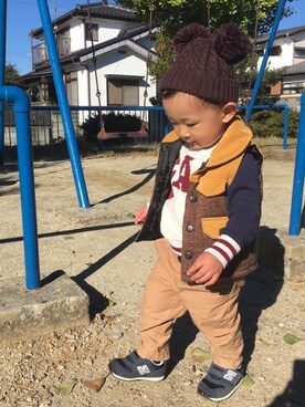 「petit main（プティマイン）のアイテム（チノパンツ）」を使った、まるさん（キッズ・80cm）の秋コーディネート