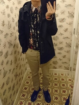 「AIGLE（エーグル）のアイテム（ピーコート）」を使った、Dasabala Limさん（メンズ・185cm）の春コーディネート