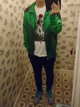 「AIR MAX」｜「アイテム（ナイロンジャケット）」を使った、Dasabala Limさん（メンズ・185cm）の秋コーディネート