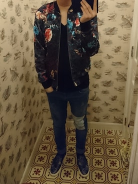 「H&M（エイチ・アンド・エム）のアイテム（スリッポン）」を使った、Dasabala Limさん（メンズ・185cm）の秋コーディネート