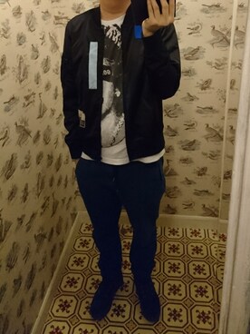 「AIGLE（エーグル）のアイテム（スニーカー）」を使った、Dasabala Limさん（メンズ・185cm）の秋コーディネート