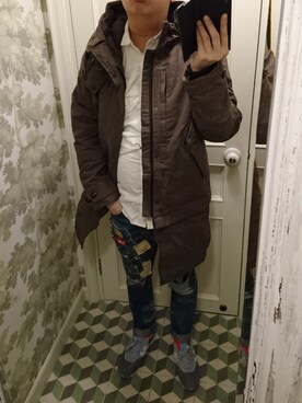 「AIGLE（エーグル）のアイテム（ミリタリージャケット）」を使った、Dasabala Limさん（メンズ・185cm）の冬コーディネート