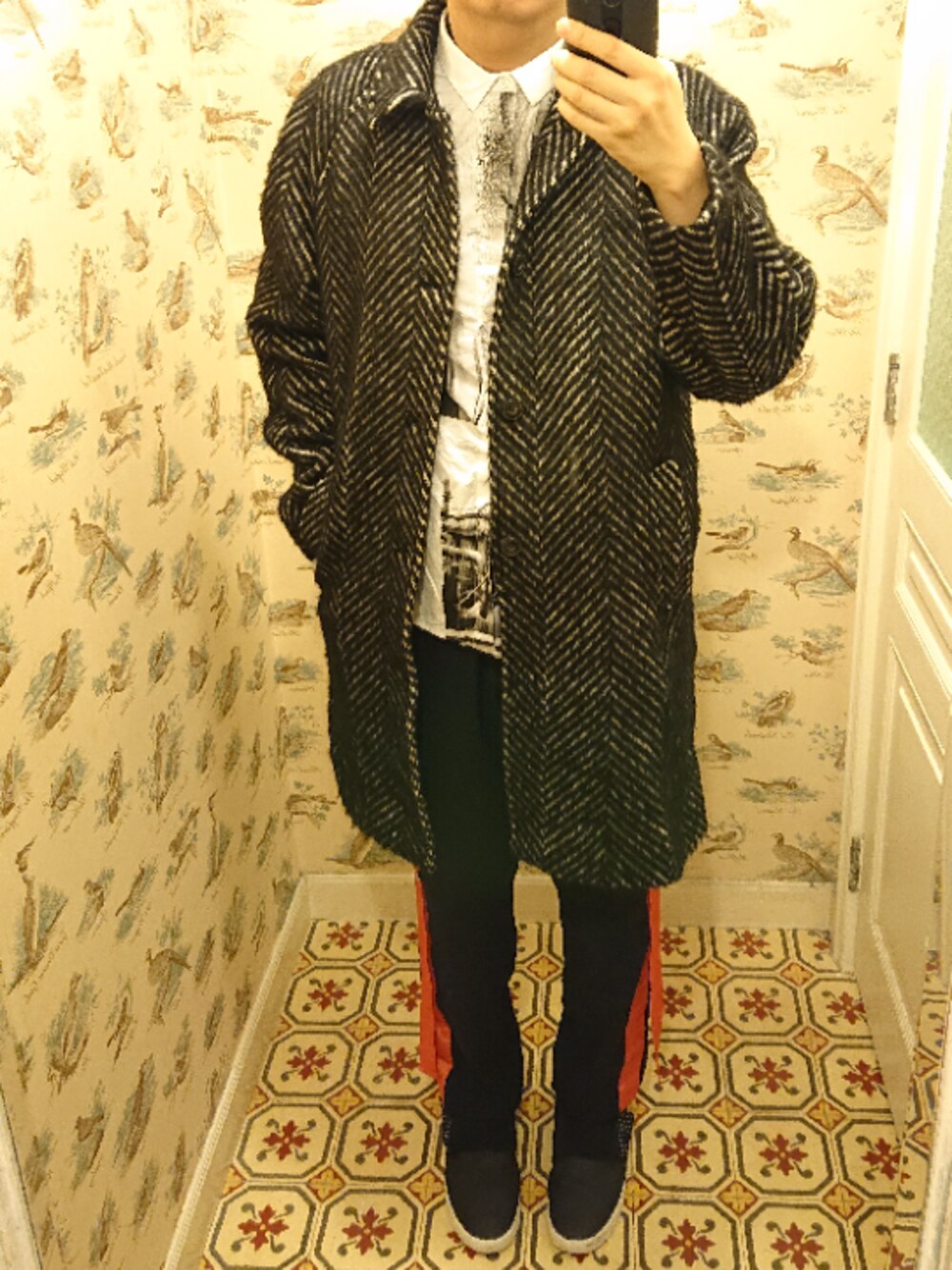 「ootd、冬、alpaca、outfit、streetstyle、men、Hong Kong、hkboy」｜「IZZUEのアイテム（シャツ/ブラウス、その他）」を使った、Dasabala Limさん（メンズ・185cm）の冬コーディネートの1枚目の写真