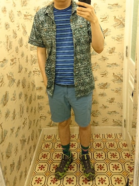 「JW Anderson（ジェイダブリューアンダーソン）のアイテム（Tシャツ/カットソー）」を使った、Dasabala Limさん（メンズ・185cm）の春コーディネート