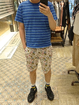 「JW Anderson（ジェイダブリューアンダーソン）のアイテム（Tシャツ/カットソー）」を使った、Dasabala Limさん（メンズ・185cm）の秋コーディネート