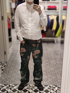 「KENZO（ケンゾー）のアイテム（デニムパンツ）」を使った、Dasabala Limさん（メンズ・185cm）の秋コーディネート