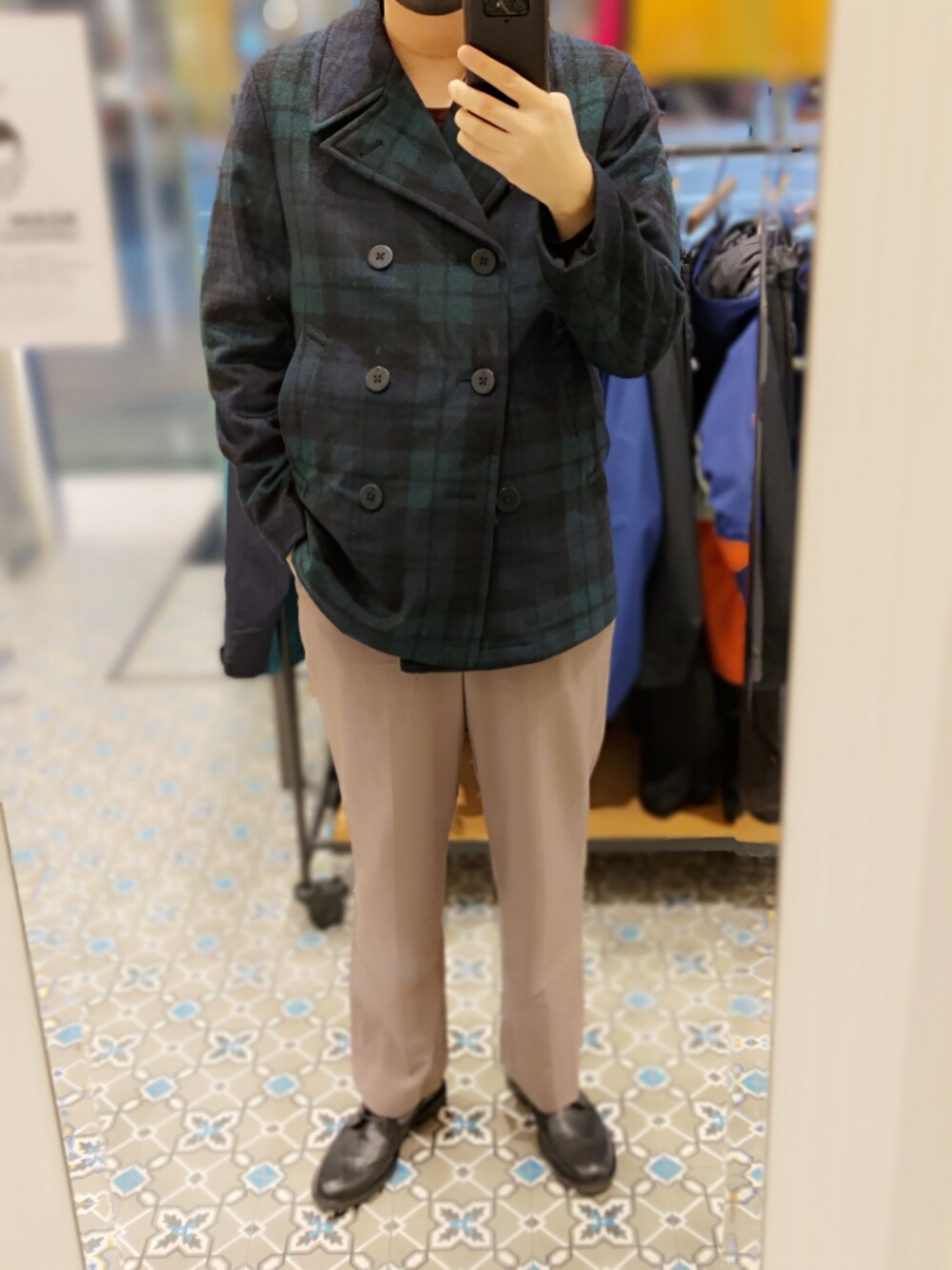 JW Andersonのダッフルコートを使った人気ファッションコーディネート