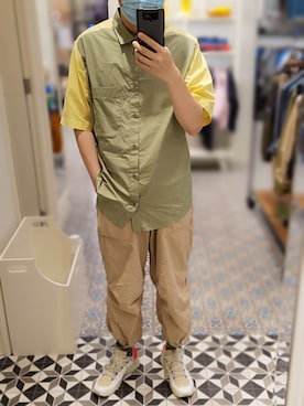 「AIGLE（エーグル）のアイテム（スニーカー）」を使った、Dasabala Limさん（メンズ・185cm）の春コーディネート